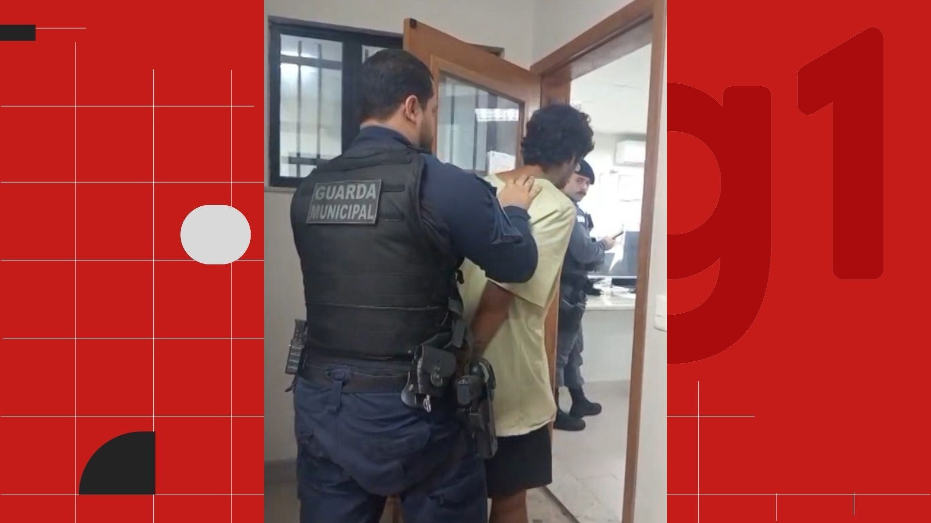 Taxista e passageiras são feitos reféns em Vitória; motorista jogou carro contra a Guarda Municipal para pedir ajuda