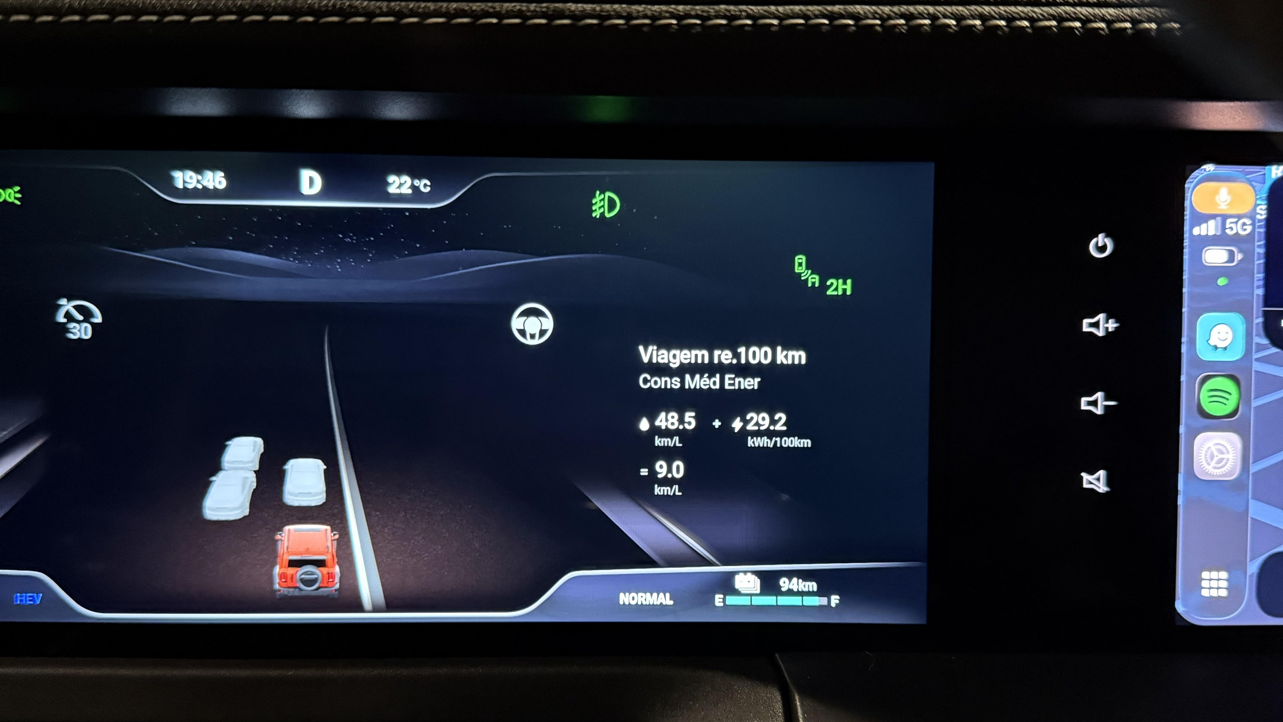 Testamos o GWM Tank 300: SUV híbrido com consumo de moto e força de jipe