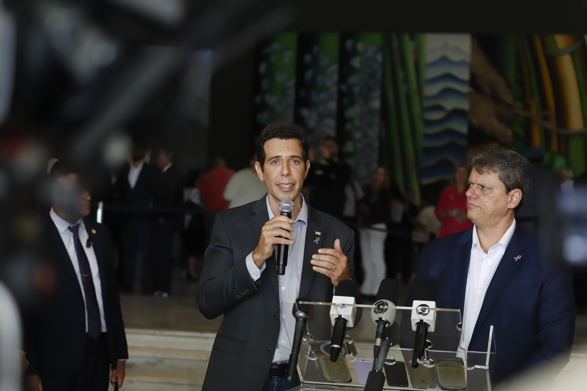 Requalificação de diretores afastados pela Prefeitura de São Paulo começa em 2 de junho; Defensoria questiona critérios