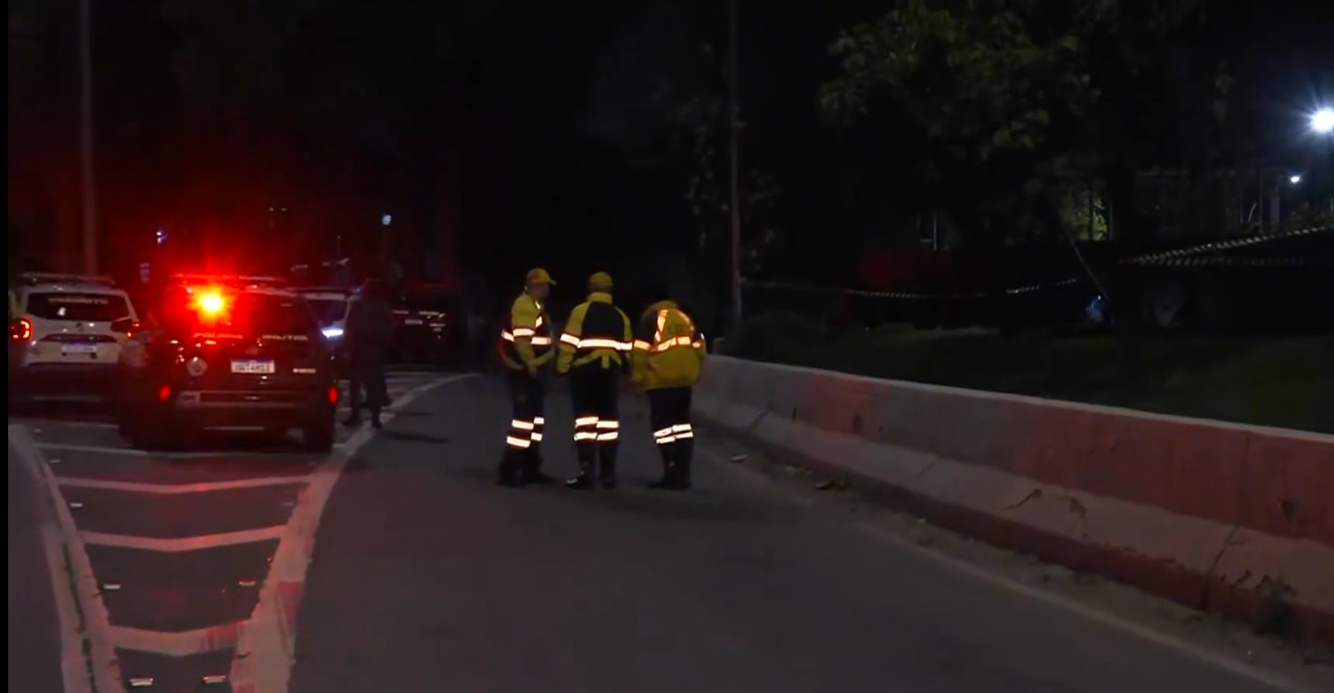Homem é morto em troca de tiros com a PM; corpo de mulher é achado