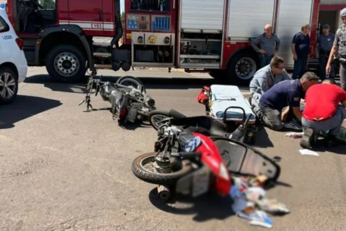 Duas vítimas são socorridas em estado grave após batida entre motos em Adamantina