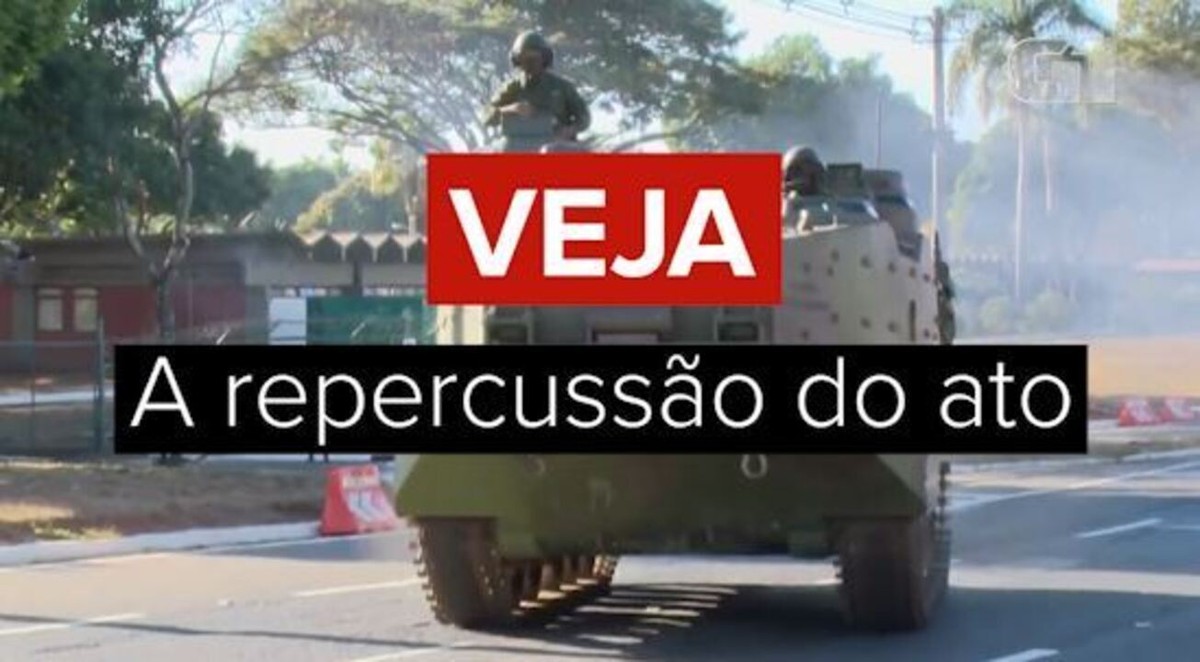 Desfile de blindados militares em Brasília vira meme nas redes