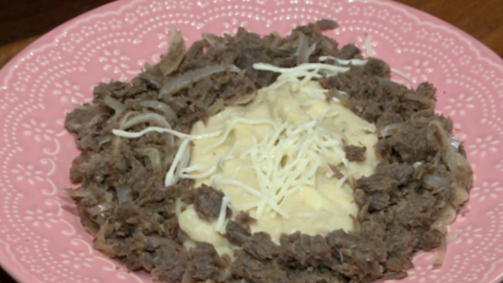 Purê de banana com queijo coalho: aprenda deliciosa receita destaque no Clube Rural