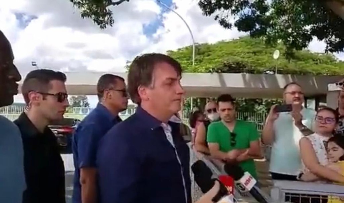 Presidente Jair Bolsonaro deve passar réveillon 2019-2020 em Brasília -  Jornal Grande Bahia (JGB)