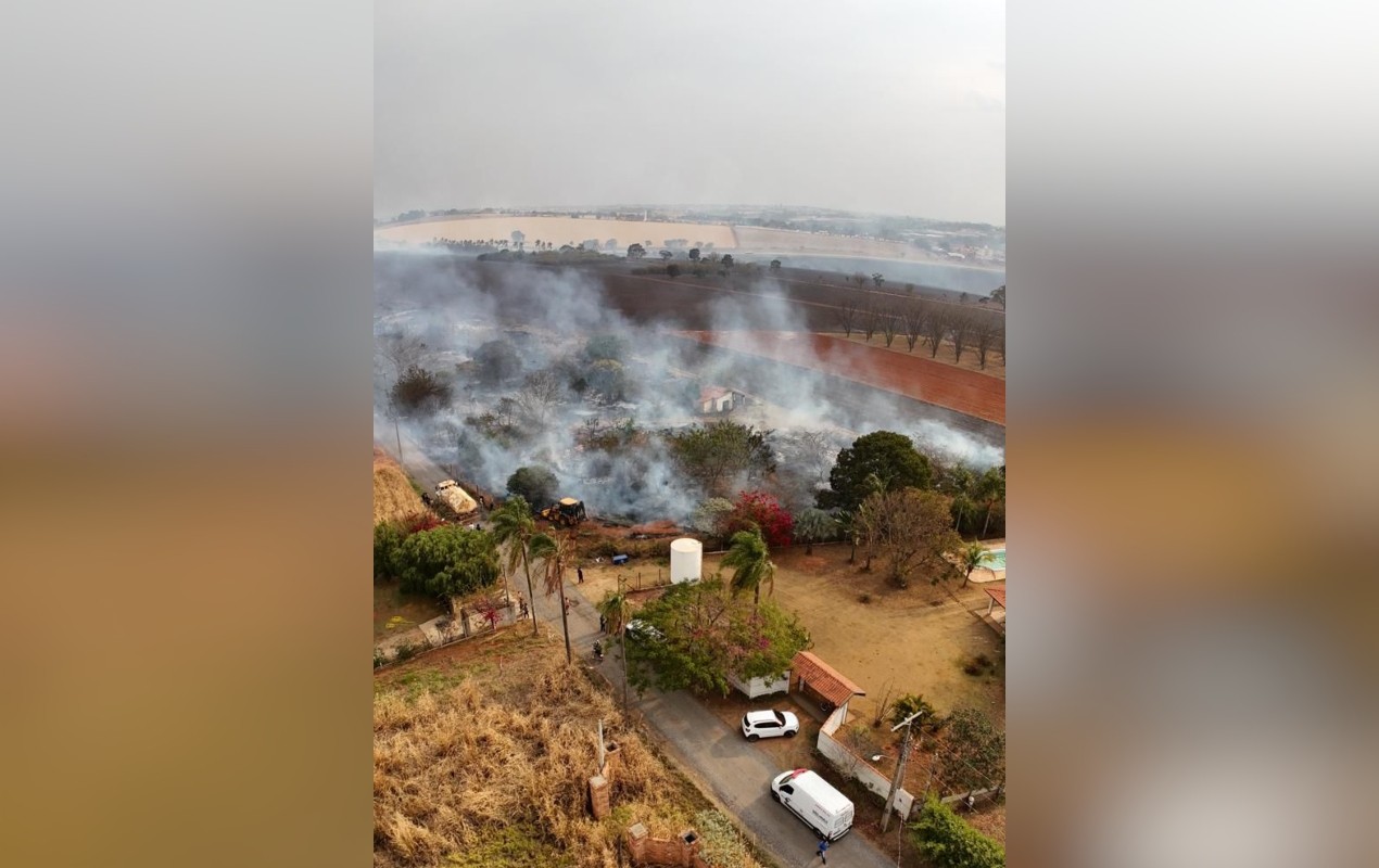 VÍDEO: incêndios de grandes proporções atingem bairros de Tietê