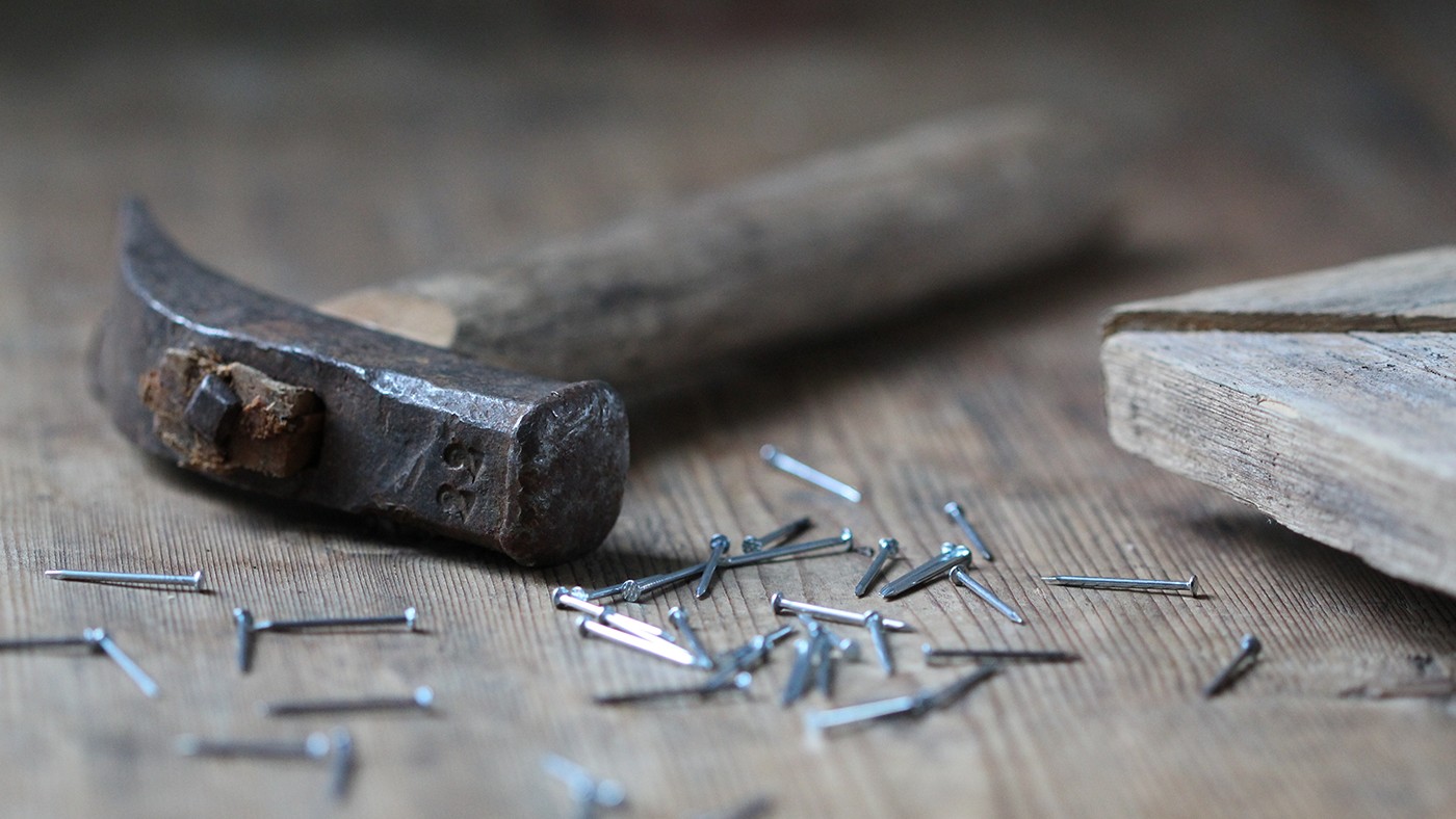 Homem é preso após tentar atacar irmã e sobrinha com martelo em RO