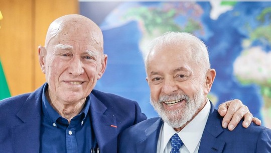 Lula faz um minuto de silêncio no Planalto em homenagem a Sebastião Salgado: 'Um dos maiores que o mundo já produziu'