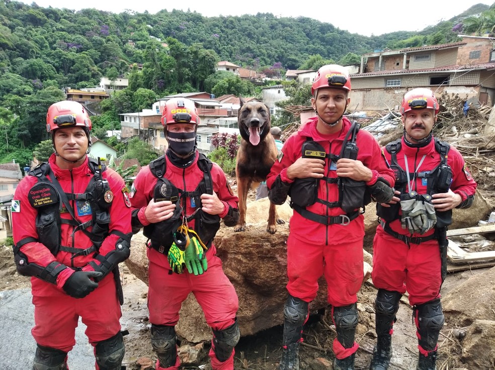 Oss, em Petrópolis do Grupo de Operações de Socorro Tático (Gost). — Foto: Corpo de Bombeiros/ divulgação