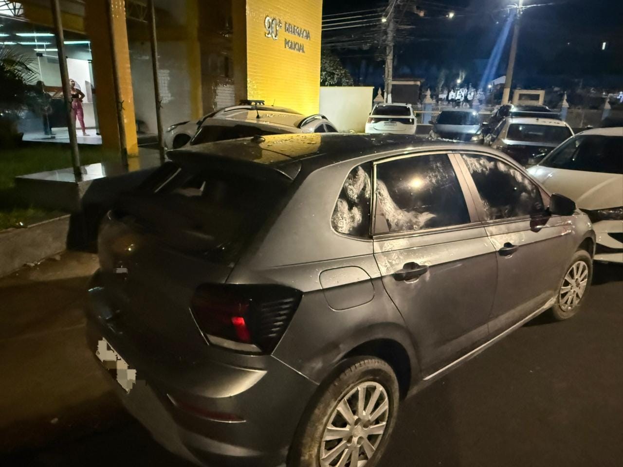 Carro e arma são apreendidos após troca de tiros em Barra Mansa