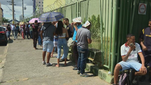 Título de eleitor: TSE bate recorde histórico e registra 7,2 milhões de  atendimentos em 30 dias | G1
