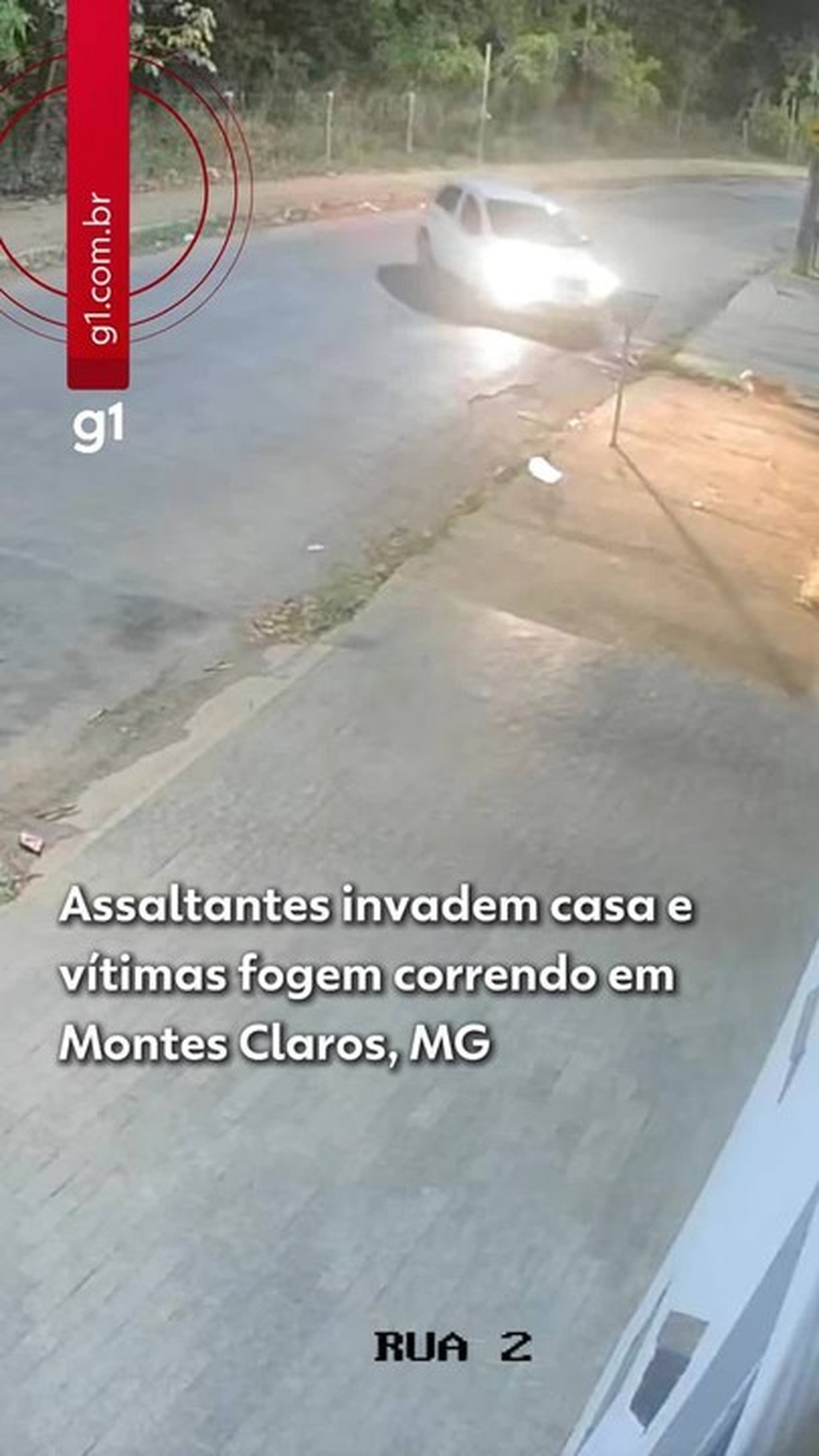 Morador é rendido na porta de casa após criminosos surgirem de área de mata em Montes Claros; vídeo