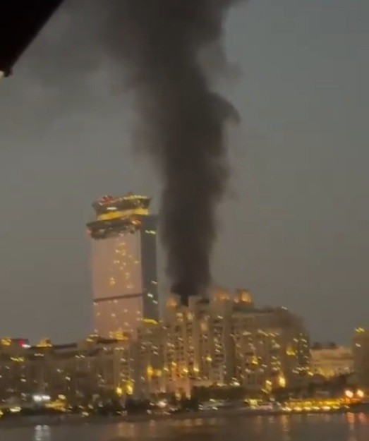 Hotel de luxo em Dubai é bombardeado