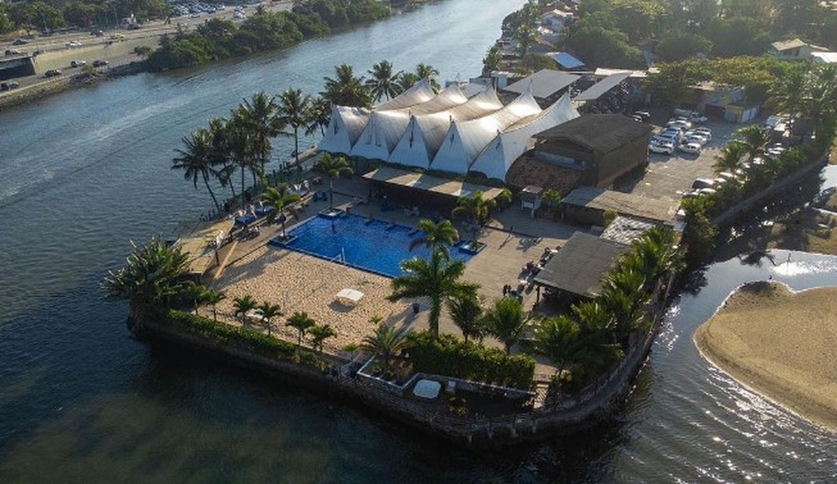 IMPEDIDO DE FUNCIONAR PELO STJ, Rio Beach Club Segua com Festas e Som Alto; Deputado Comemorou Aniversário Não Local