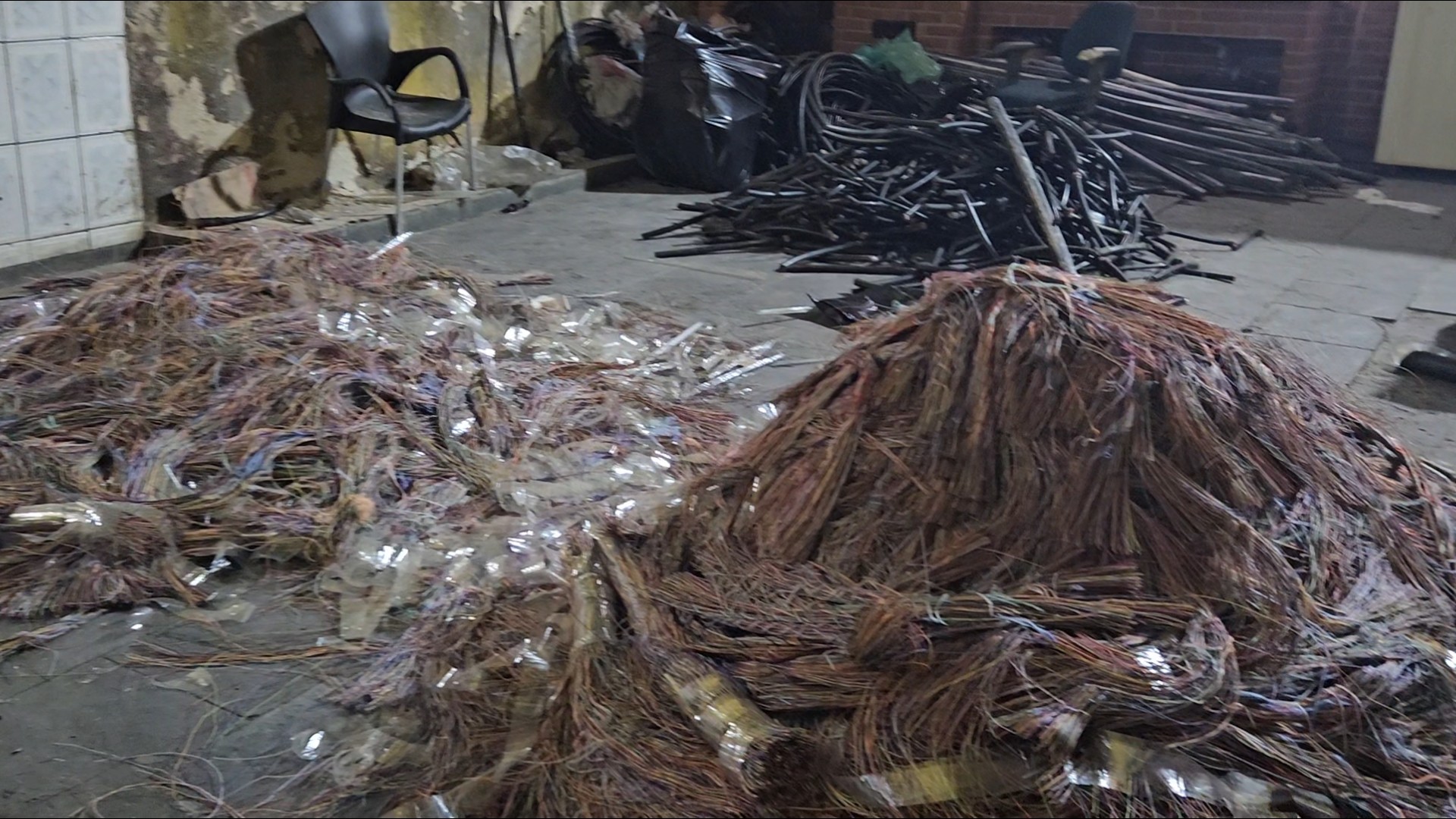 Operação apreende mais de 2,5 toneladas de fios e cabos furtados em Ferraz de Vasconcelos