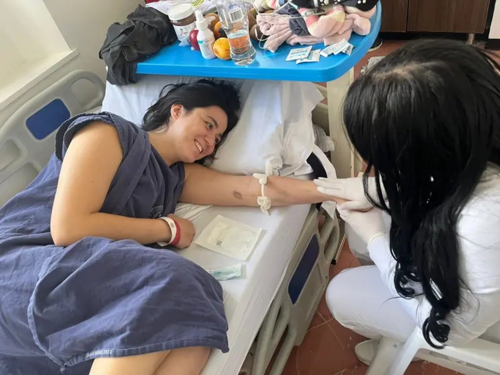 Colombiana pede eutanásia após anos de dor por endometriose e diagnóstico tardio