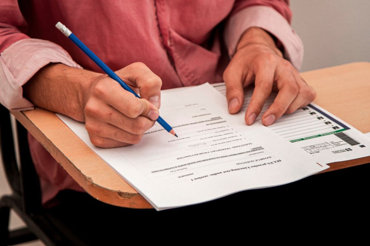 Câmara de cidade do interior de MS abre concurso com salários de até R$ 6,7 mil e 14 vagas