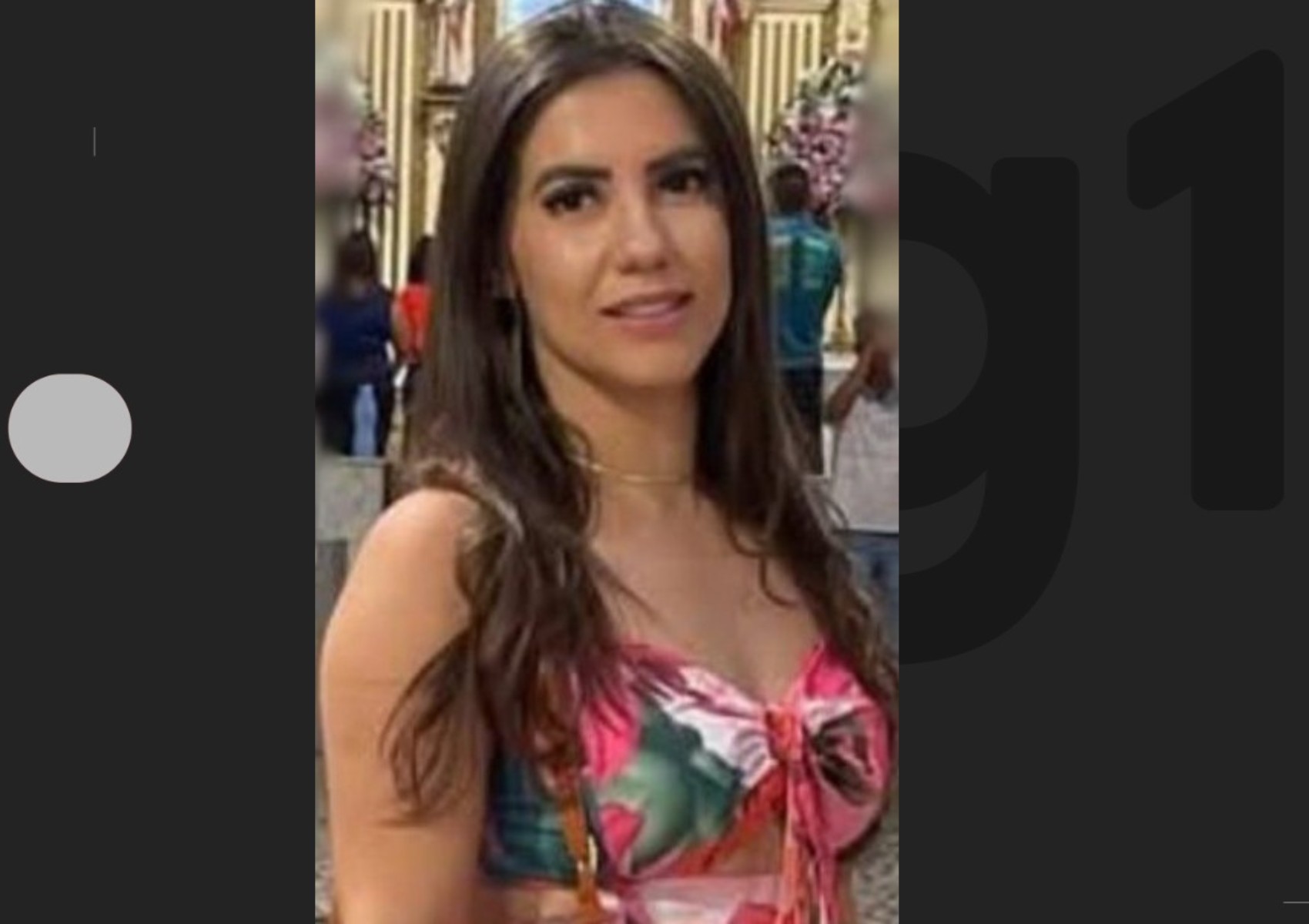 Professora é morta com golpe de faca ao tentar defender o pai após briga em jogo de futebol amador 