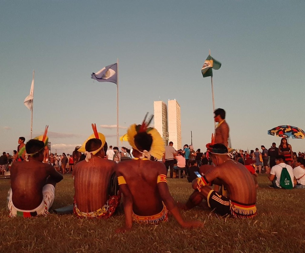 Indígenas do acampamento Terra Livre, evento anual que acontece em Brasília, em 2022 — Foto: Amanda Sales/g1