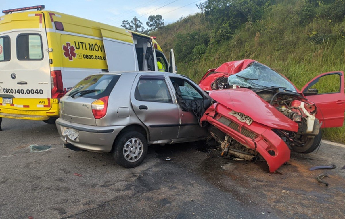 Grave acidente deixa 6 mortos na BR-040, em Alfredo Vasconcelos | Zona ...