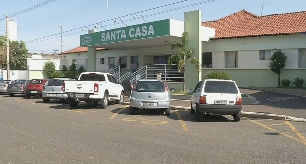 Santa Fé do Sul - SP: Pais são presos suspeitos de tentar matar bebê de 2 meses internado com fraturas e hematomas