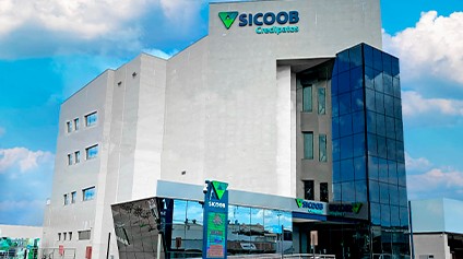 Sicoob Credipatos é a 4ª melhor instituição financeira para trabalhar no Brasil