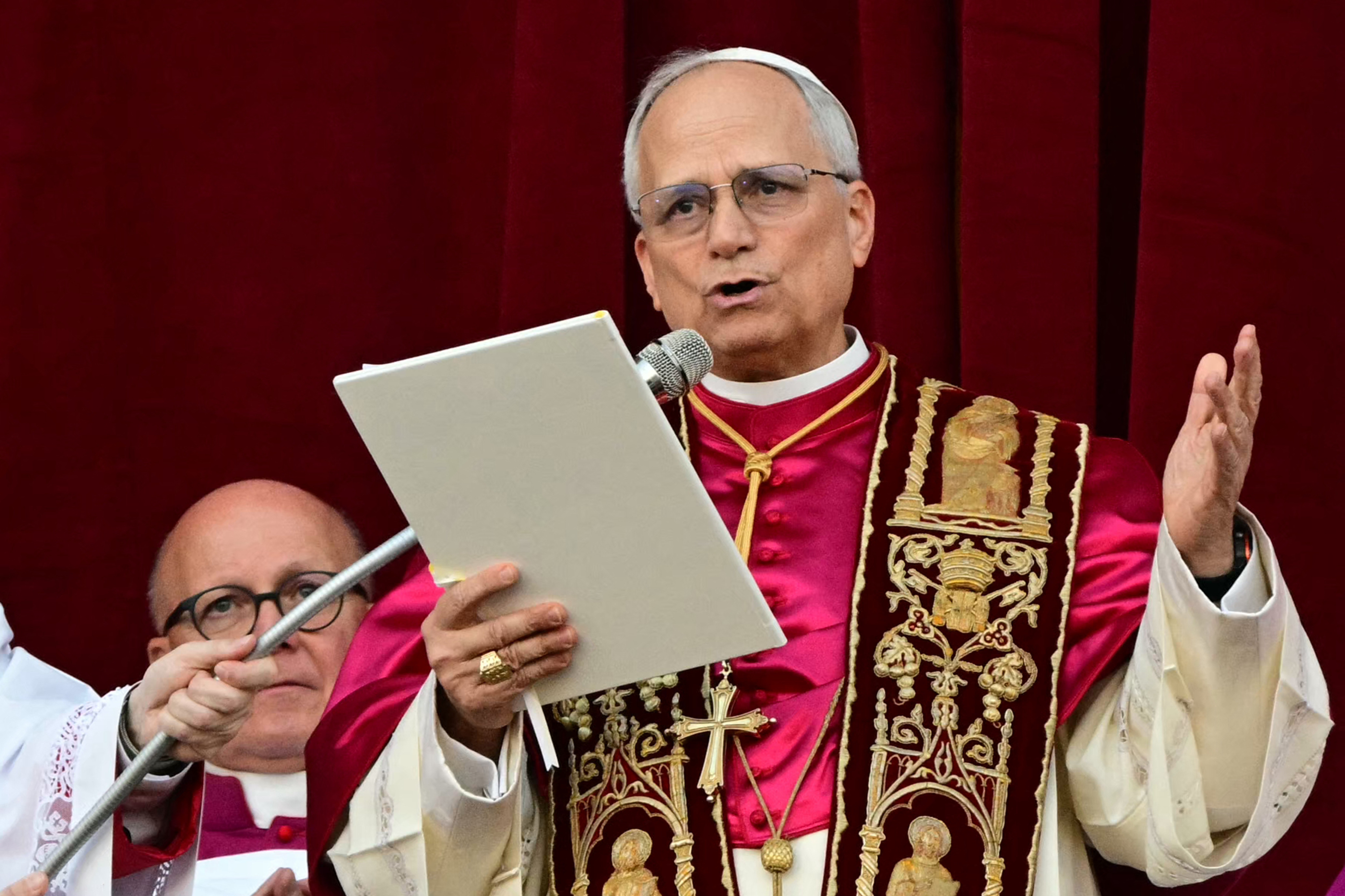 Leão XIV é 'pacificador e um homem que escuta', diz CNBB sobre novo papa 