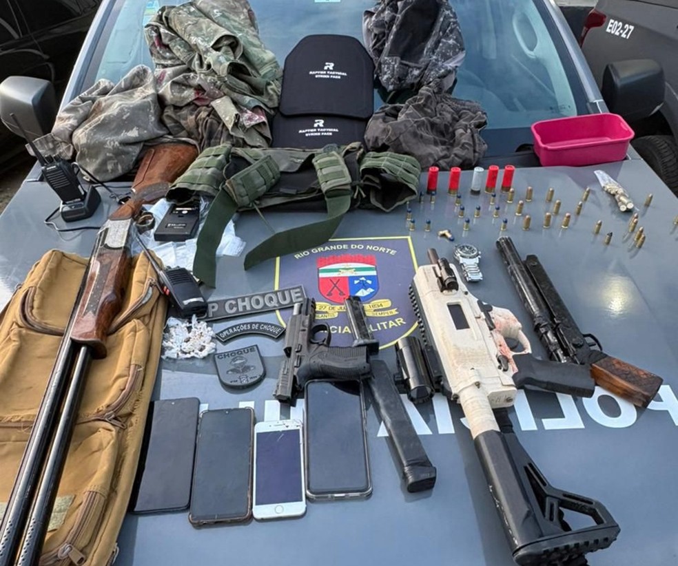 Armas apreendidas após quatro suspeitos morrerem em confronto com a PM na Grande Natal — Foto: PM/Cedida