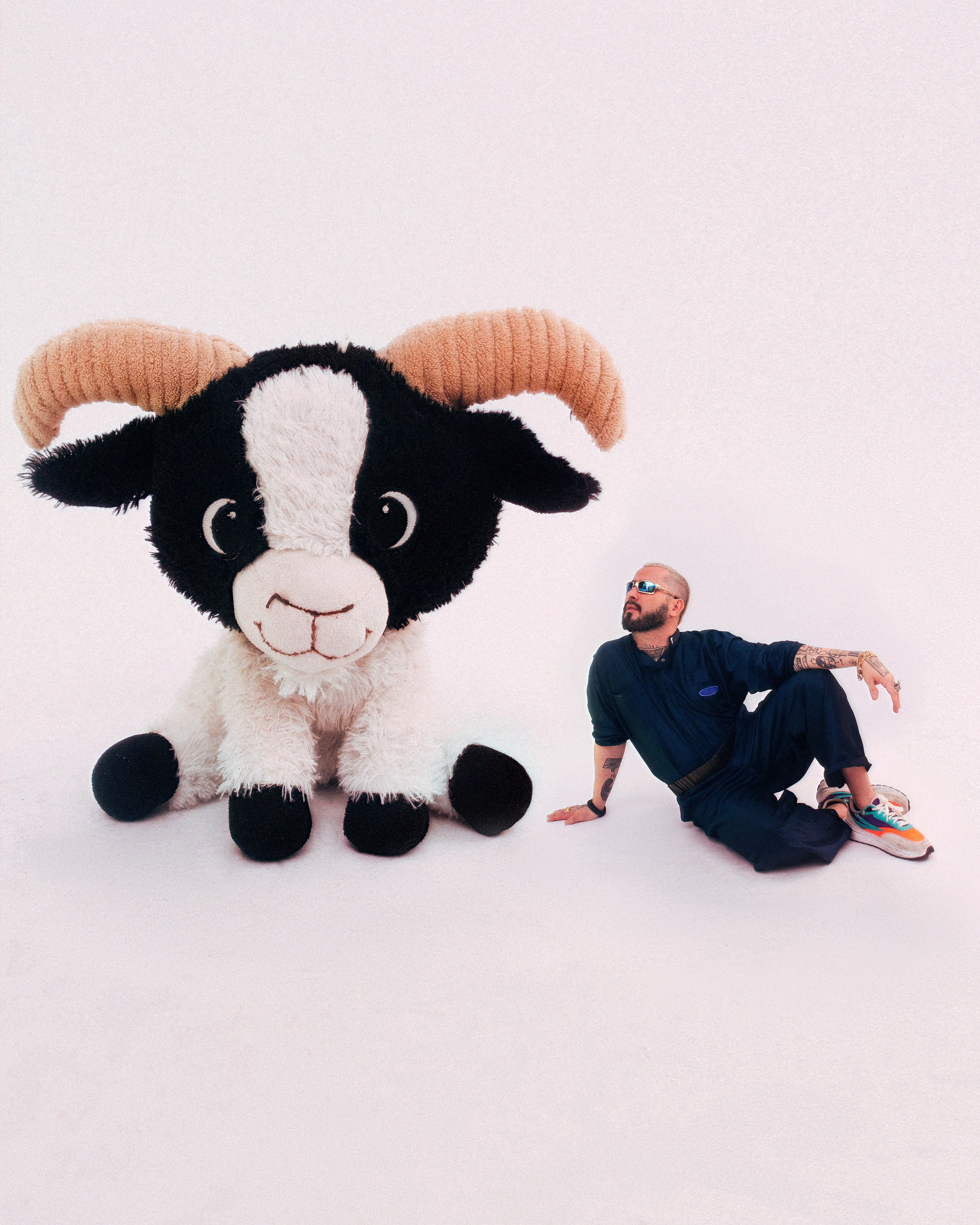 Cabra Guaraná: DJ do DF viraliza com mash-ups improváveis e faz 'arruaça planejada' país afora