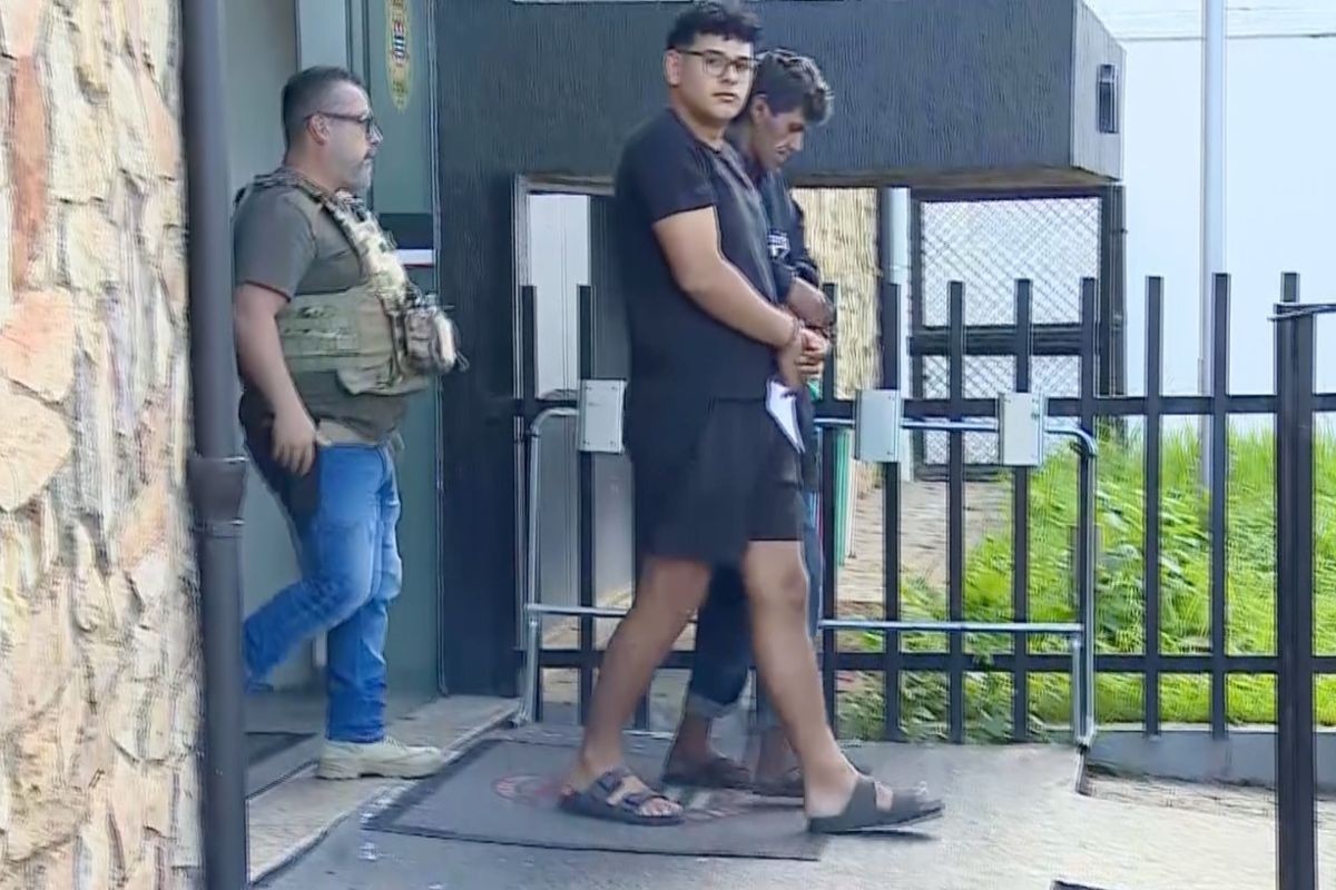 Cuidador de idosos tem prisão mantida por furtar dinheiro e joias de casal em São José; prejuízo chega a R$ 65 mil