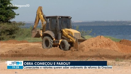 Obra na Praia da Graciosa está parada em plena temporada de férias