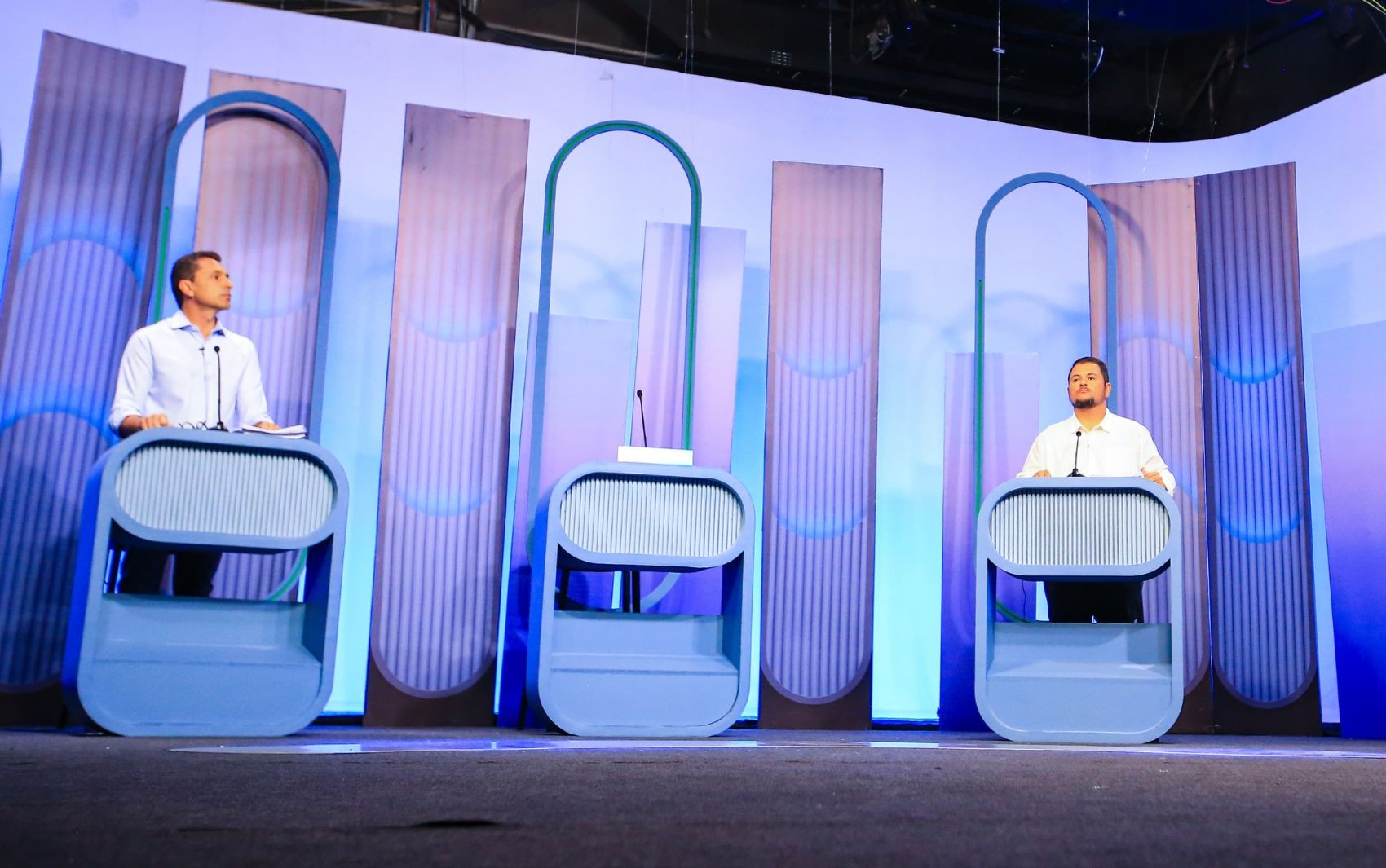 Leandro Vilela e Willian Panda, candidatos à Prefeitura de Aparecida de Goiânia, participam de debate 