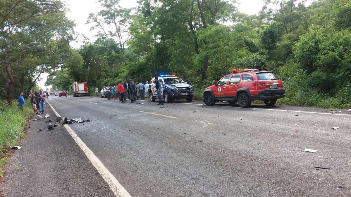 Acidente Entre Carro E Caminhonete Deixa Três Mortos E Um Ferido Em Rodovia De Mt Mato Grosso G1