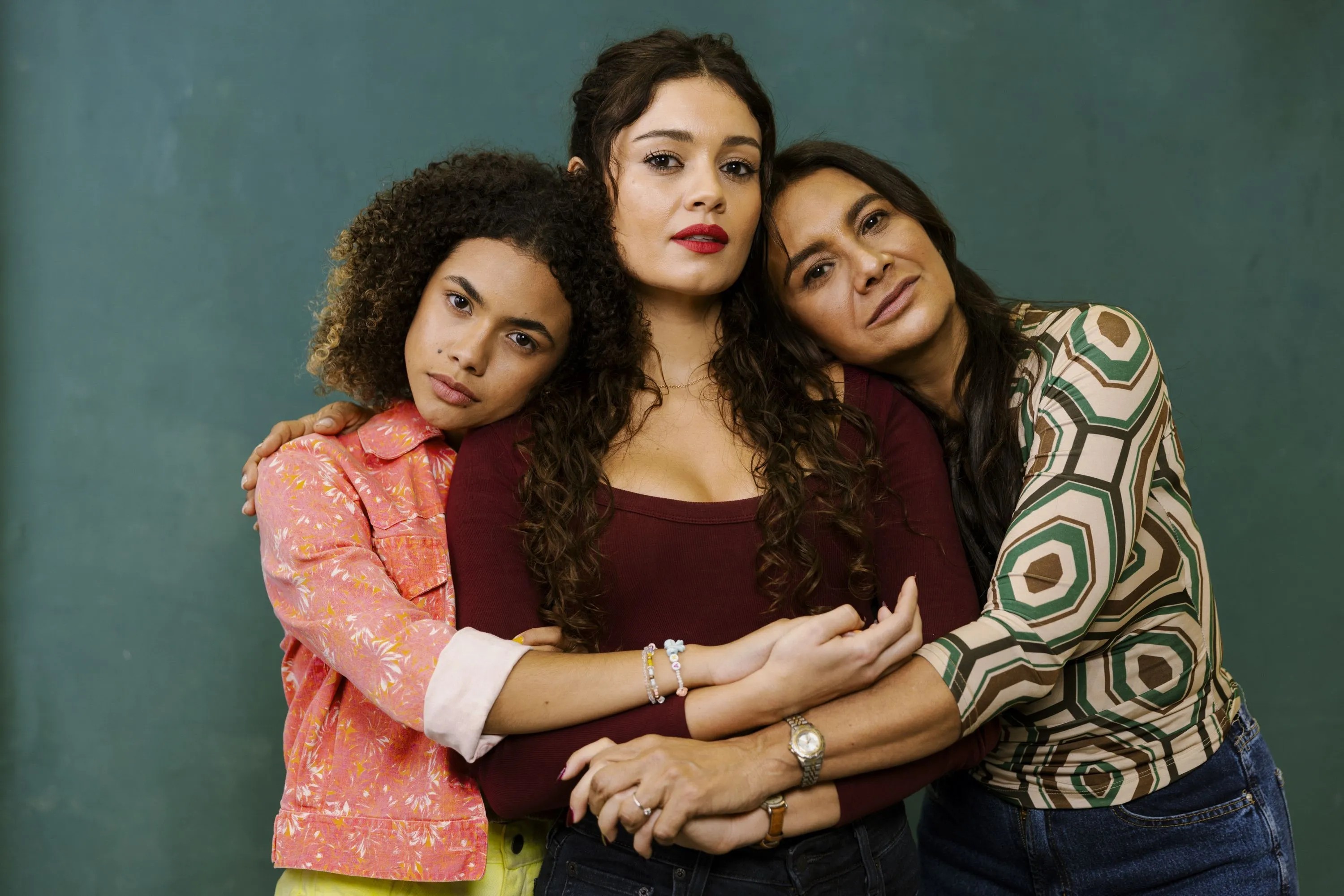 'Três Graças' fora da TV: conheça mães e avós que viveram a gravidez na adolescência
