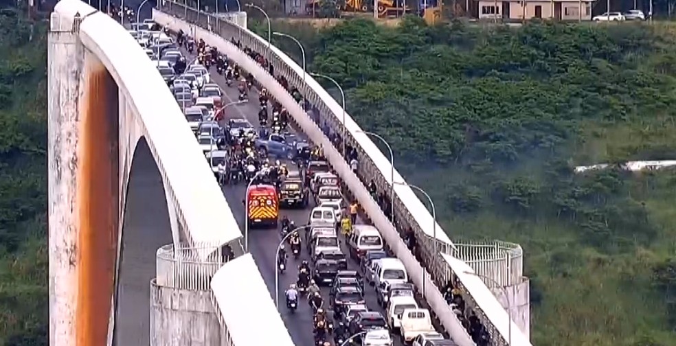 Estudante de medicina morre após grave acidente na Ponte da Amizade, entre Brasil e Paraguai — Foto: Reprodução RPC