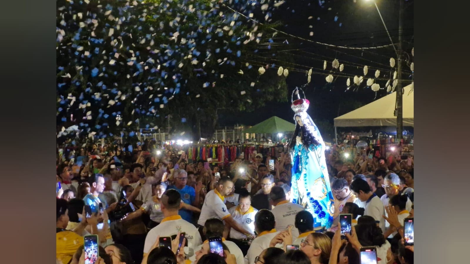 Milhares de fiéis participam da trasladação de Nossa Senhora da Conceição em Santarém