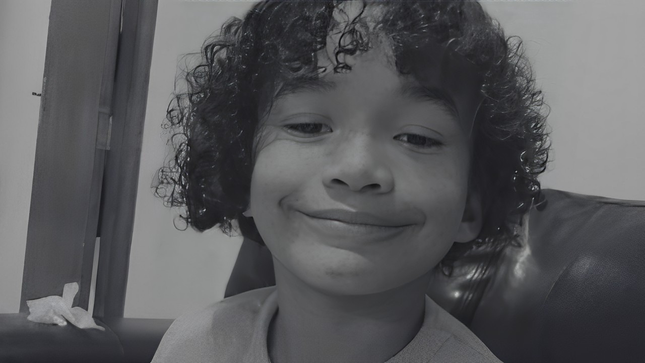 'Uma dor insuportável', diz avô de menino que morreu atropelado por van escolar em MG