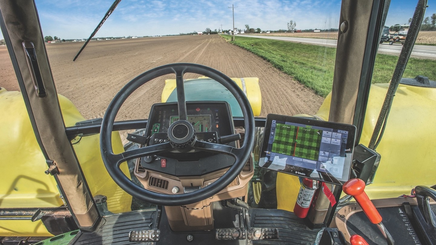 Agrishow 2026: Trator com comando de ‘videogame’ reduz custos no campo | G1