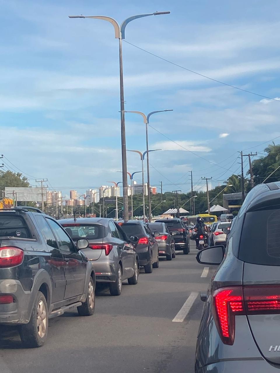 Manifestação de trabalhadores rurais deixa trânsito congestionado em avenidas de São Luís