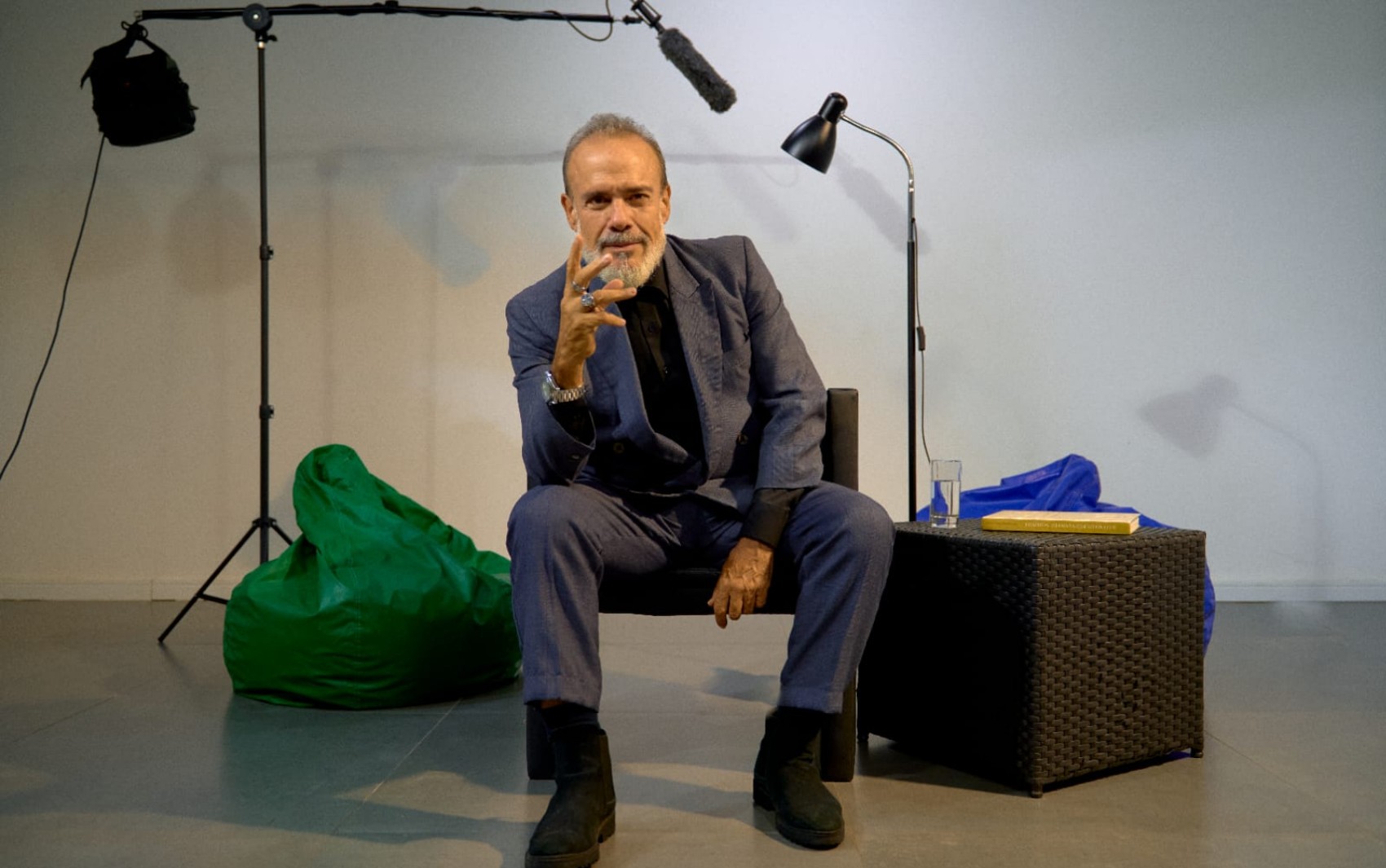 André Mattos promete 'humor com denúncia' em estreia nacional de comédia em Ribeirão Preto