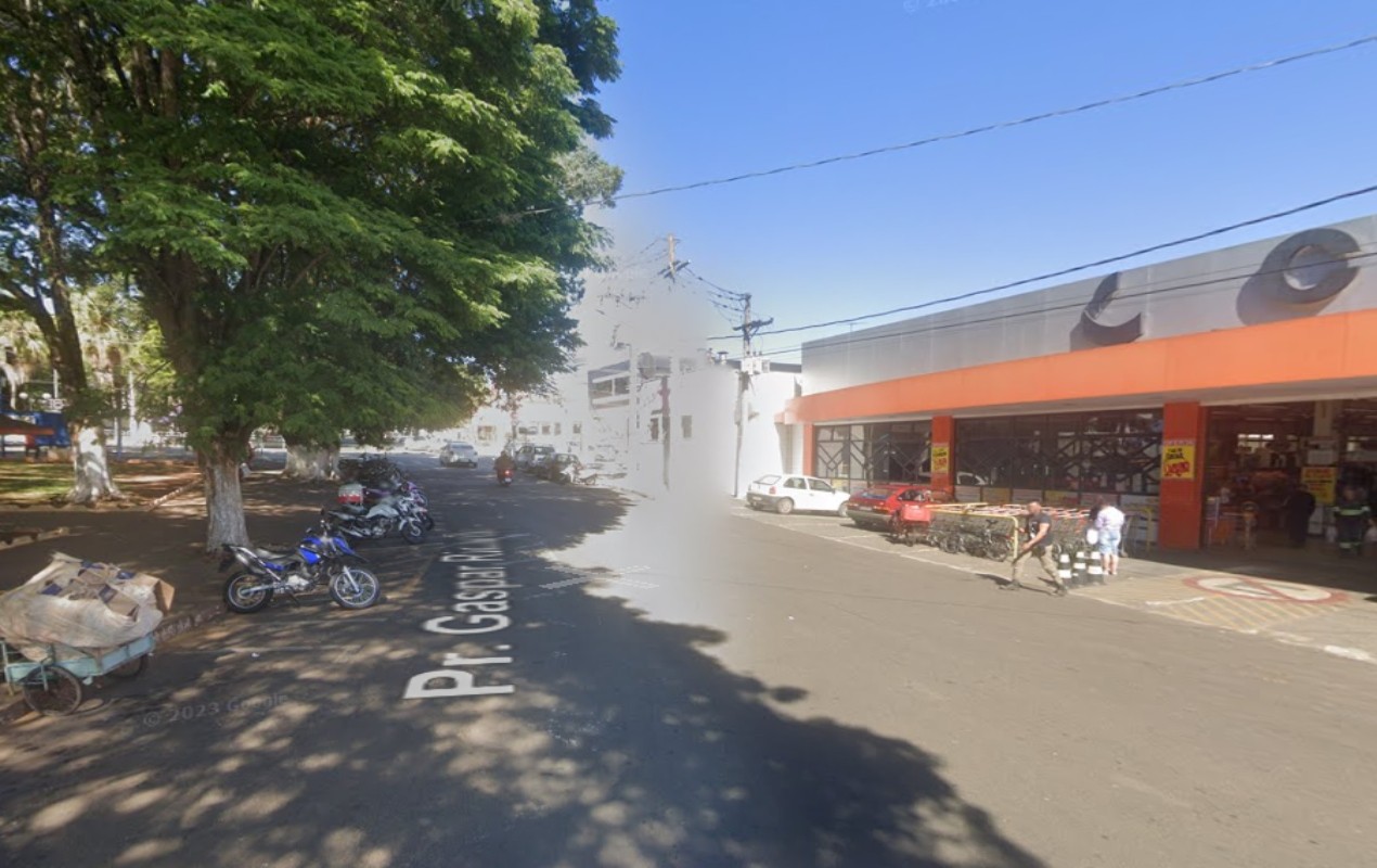 Ataque de abelhas deixa feridos e interdita avenida em Itapetininga