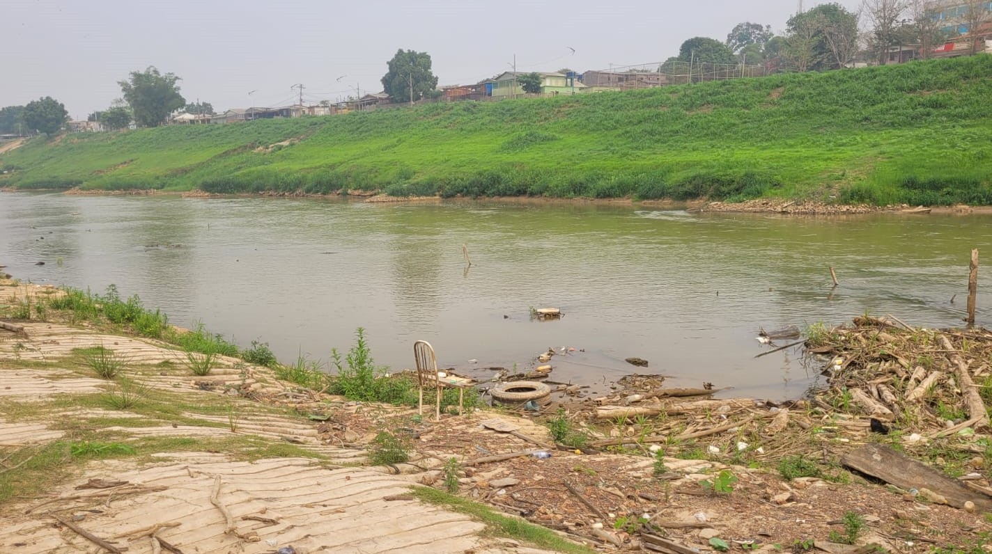 Rio Acre sobe 5 centímetros em dois dias e se afasta de cotas históricas em Rio Branco