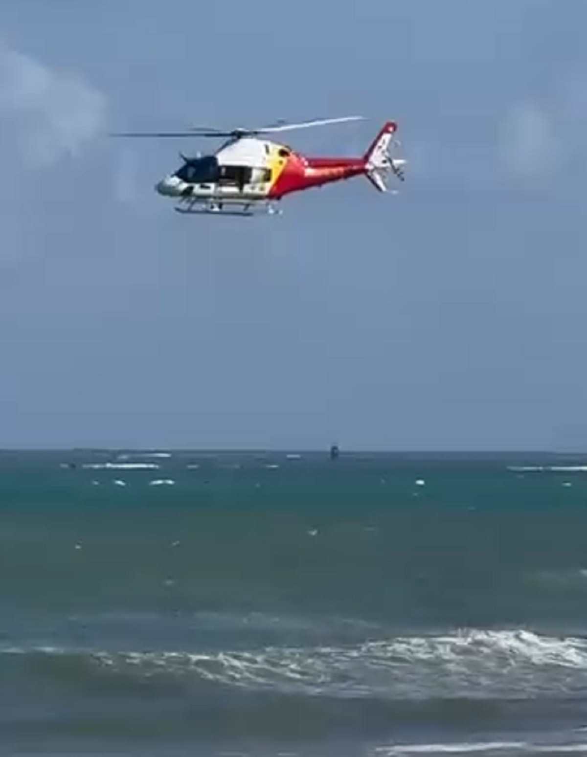 Adolescente de 14 anos morre afogada e corpo é encontrado na praia da Jatiúca, em Maceió