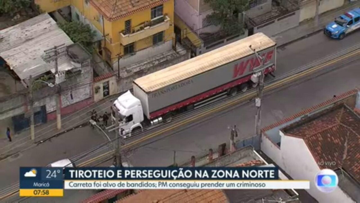 PM recupera carreta roubada com carga de bebidas na Zona Norte, Rio de  Janeiro