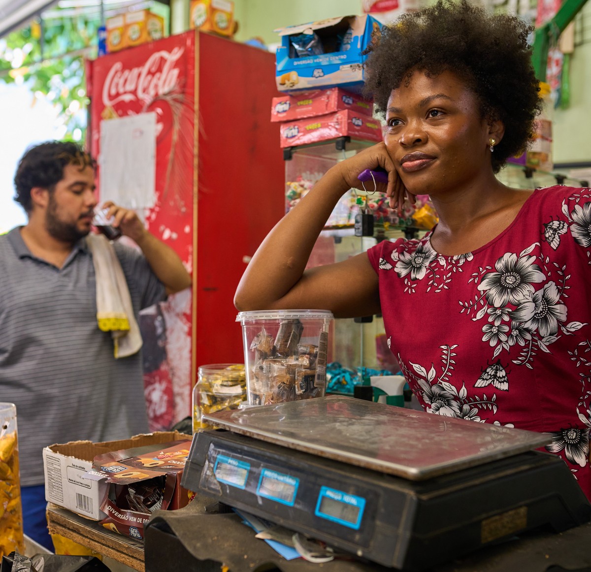 Pela primeira vez na história, mulheres chefiam mais da metade dos lares na Bahia, aponta IBGE