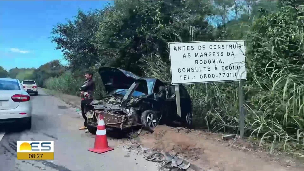 Acidente entre dois carros deixa feridos na BR-101, em Fundão, ES