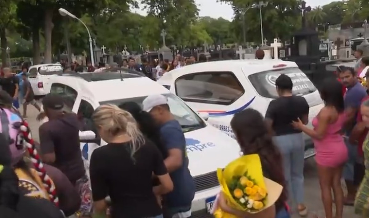 Quatro homens mortos em ação da Polícia Militar são enterrados, em João Pessoa - Portais