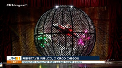 Espetáculo de circo anima Palmas todas a noite com 16 atrações