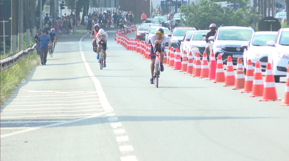 Competição do Ironman em Curitiba — Foto: RPC