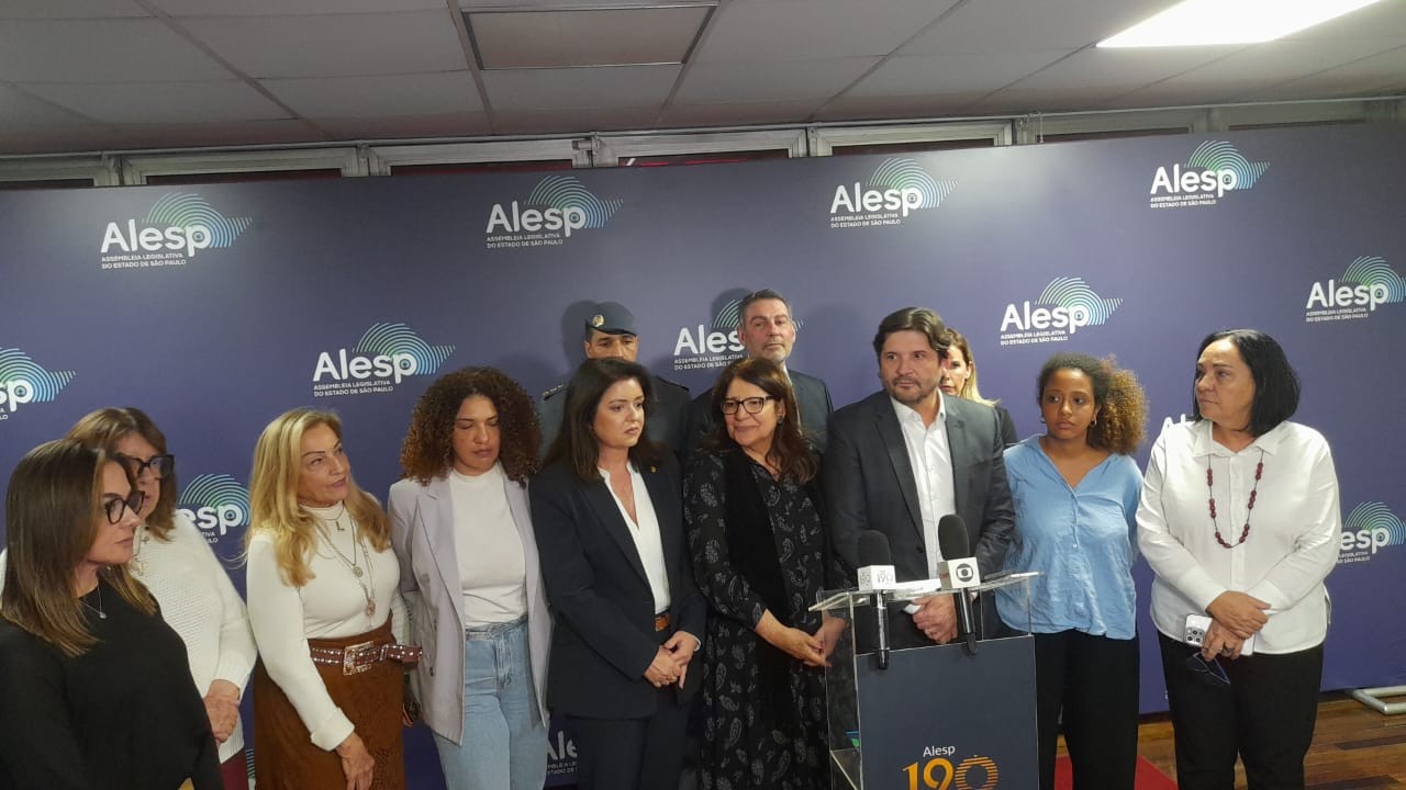 

Deputadas de SP protocolam queixa-crime coletiva após serem ameaçadas de morte e estupro em e-mail