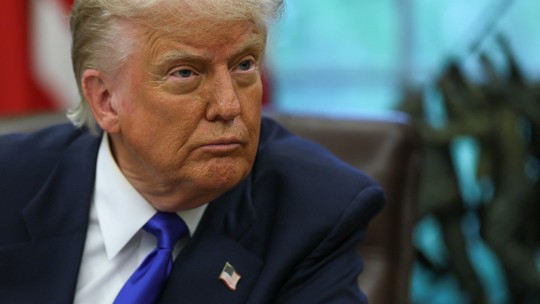 Trump diz que EUA manterão tarifas de 10% mesmo após acordos comerciais